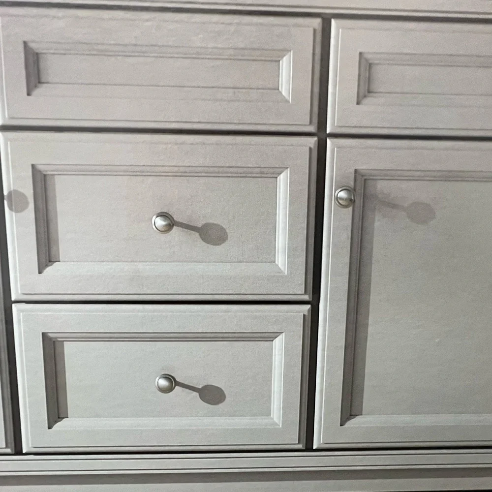 N/A screws wardrobe